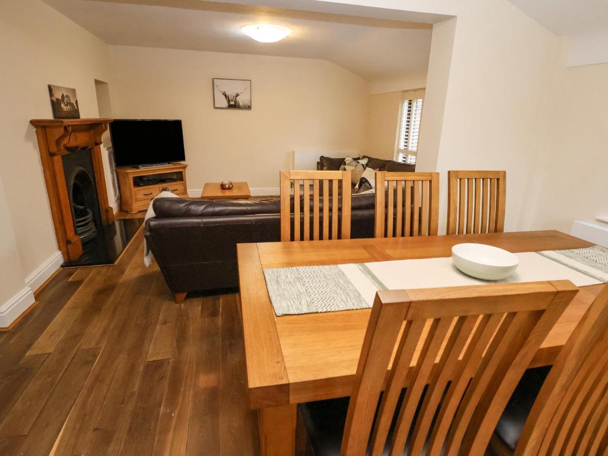 4 Green Farm Cottage Честер Экстерьер фото