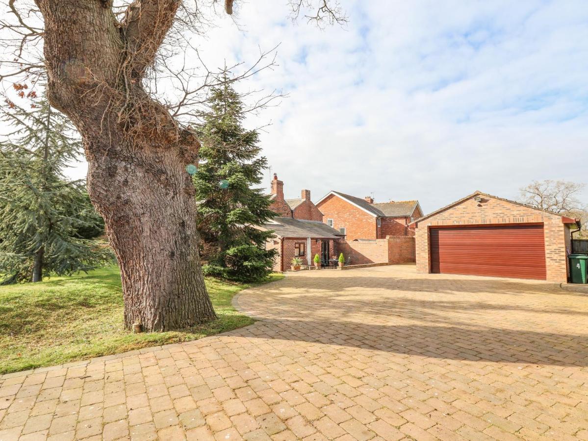 4 Green Farm Cottage Честер Экстерьер фото