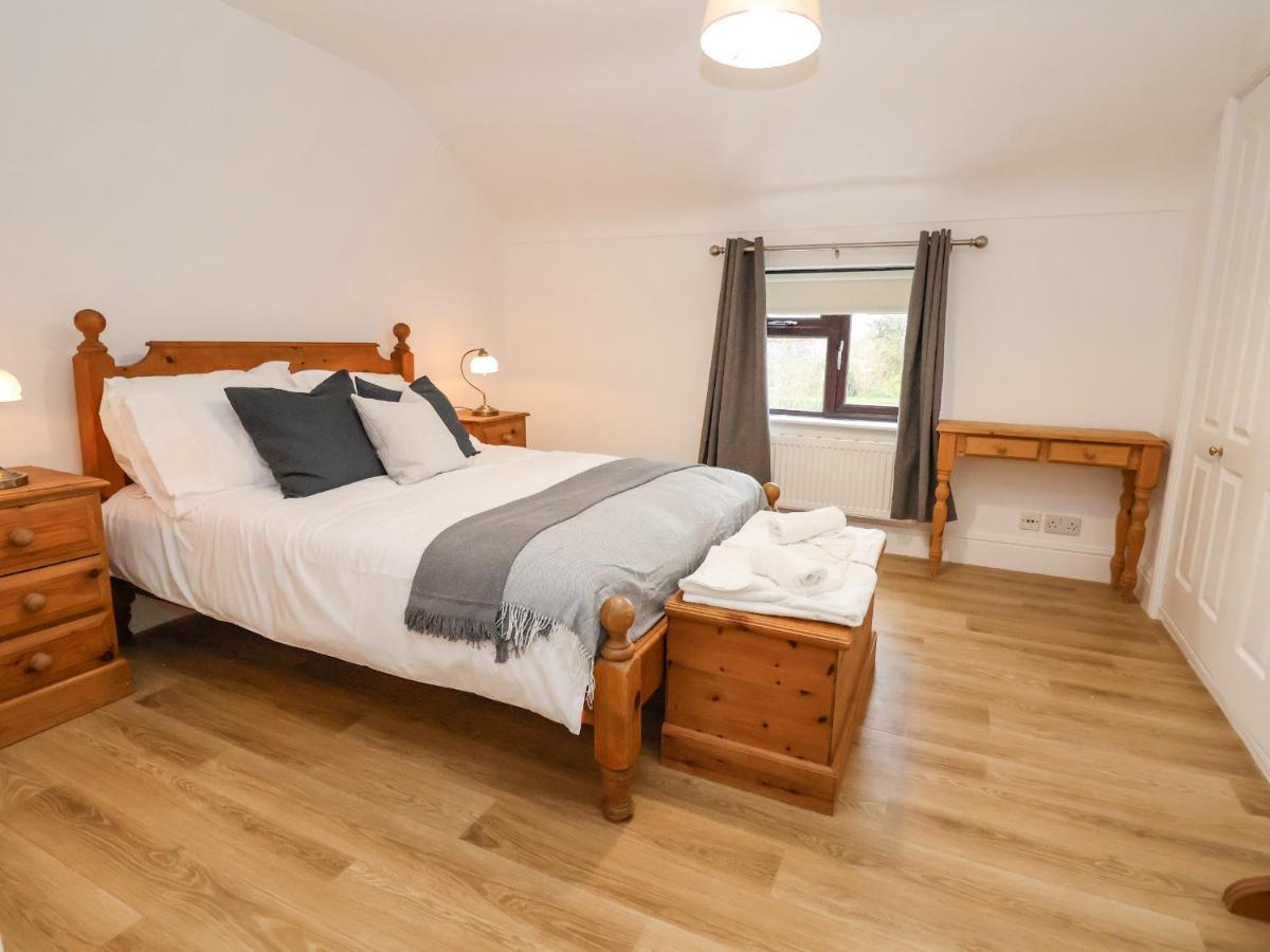 4 Green Farm Cottage Честер Экстерьер фото
